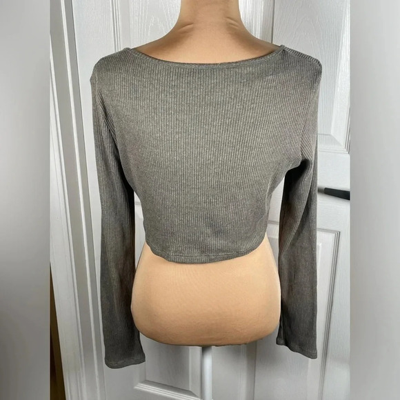 PRETTY LITTLE THING Khaki Marl Rib Round Neck Long Sleeve Crop Top Size 12 - Picture 9 of 11